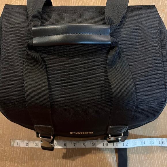 Canon 200DG Digital Camera Gadget Bag Black Shoulder Strap Padded - Picture 8 of 10